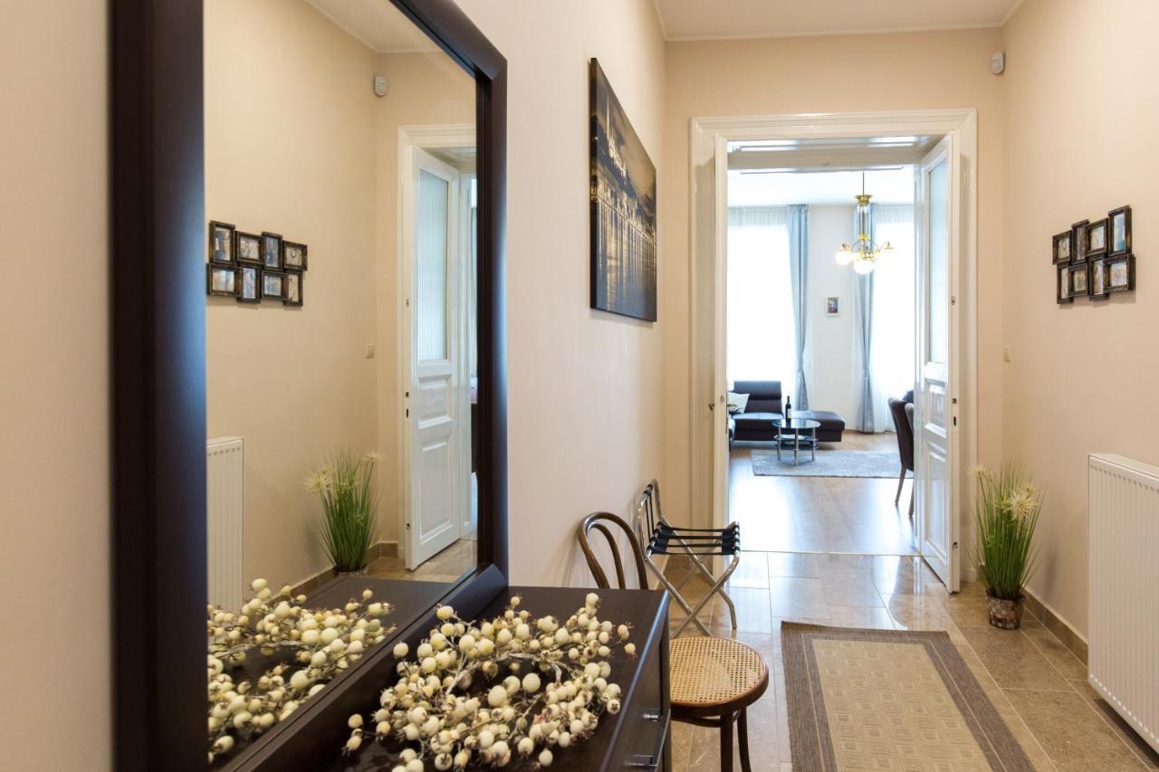 Elegant Apartment With Buda Castle View ブダペスト エクステリア 写真